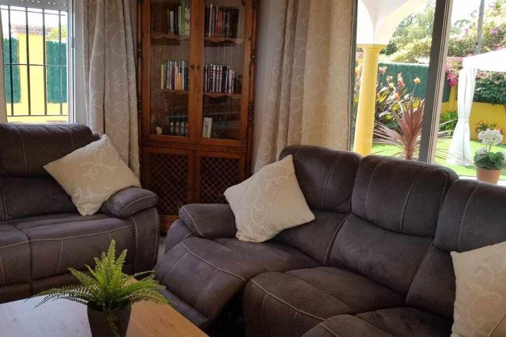 Villa Guadalmina Bonita Con Piscina Playa 800m Marbella